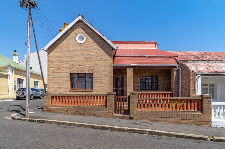 4 Bedroom Property for Sale in Woodstock Western Cape